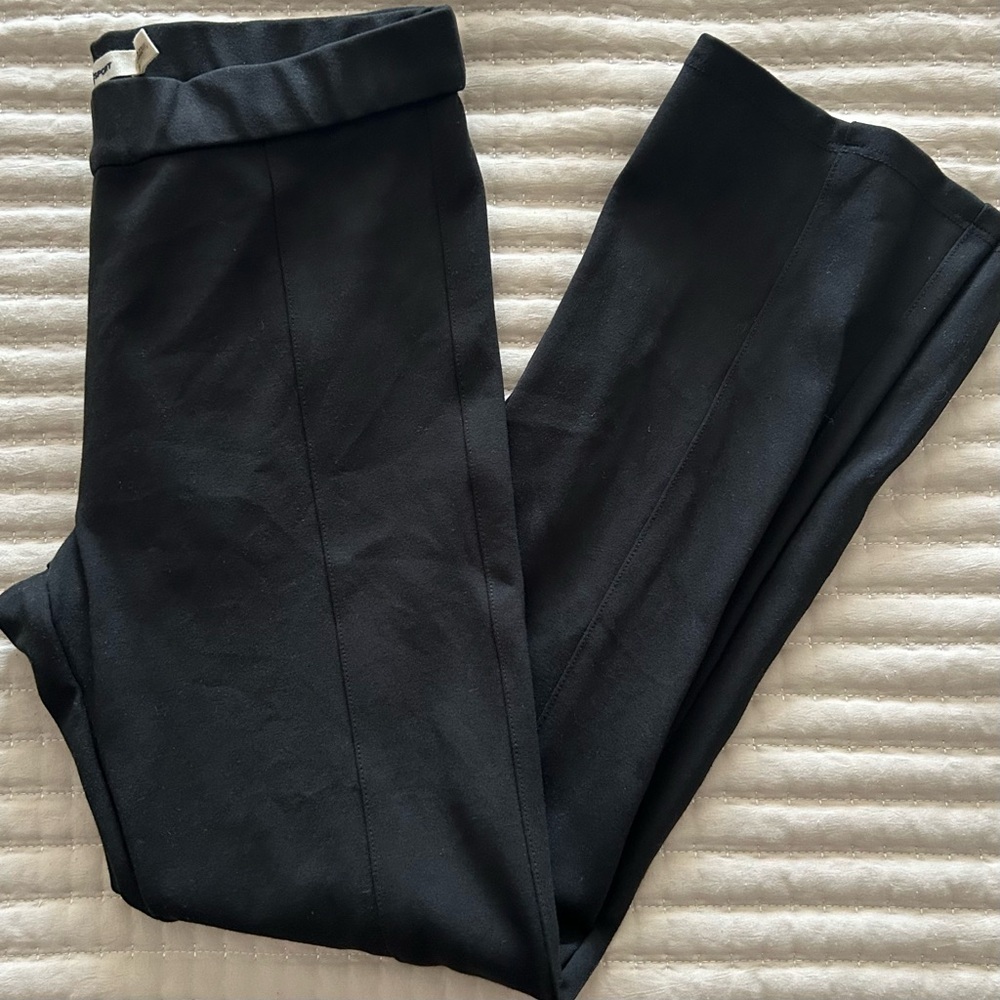 Tory Burch Sport Women’s Ponte Cropped Flare Pull On Pant in Black, Size Medium - Picture 11 of 11